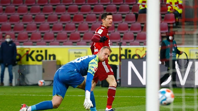 گل سوم بایرن مونیخ به کلن (دبل لواندوفسکی)