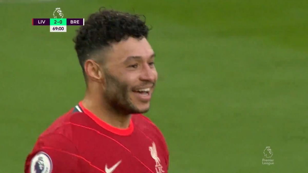 گل دوم لیورپول به برنتفورد (الکس چمبرلین)