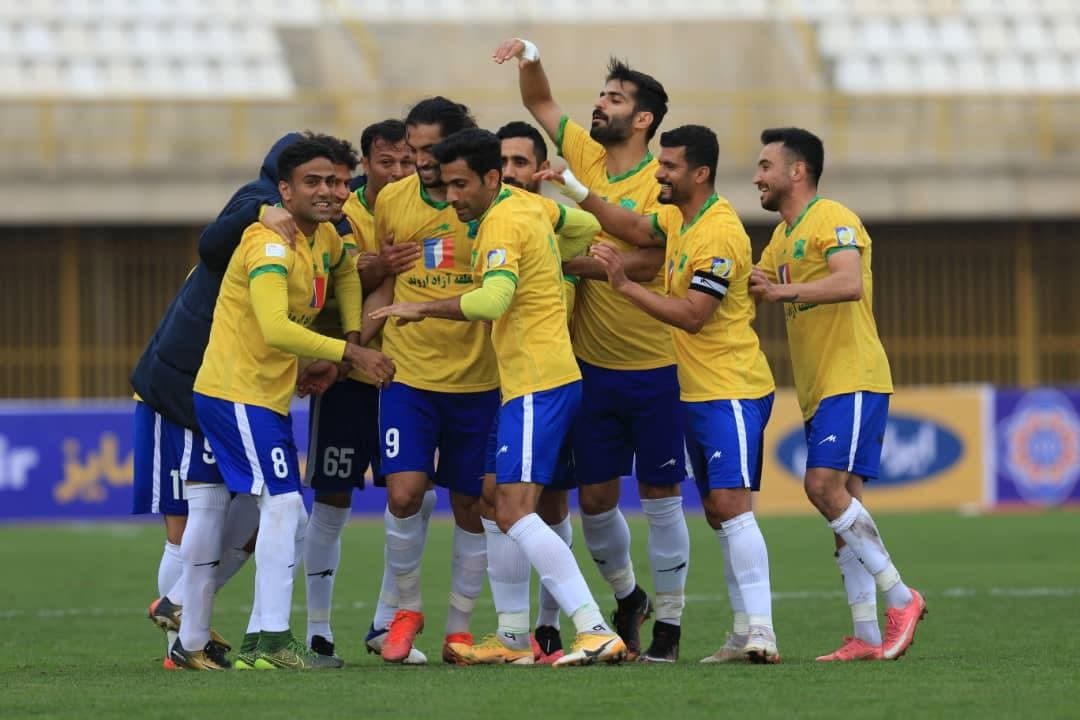 حال خوب نفتیهای آبادان پس از شارژ مالی