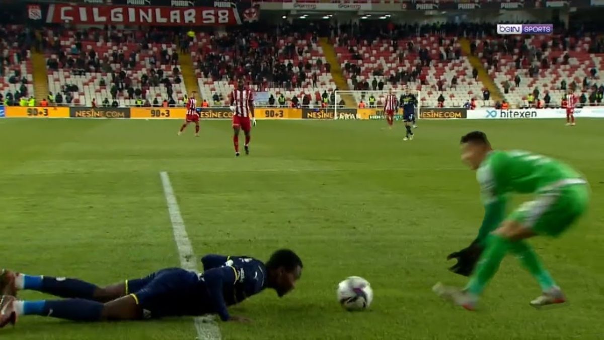 پاس های خلاقانه بازیکنان در فصل 22-2021