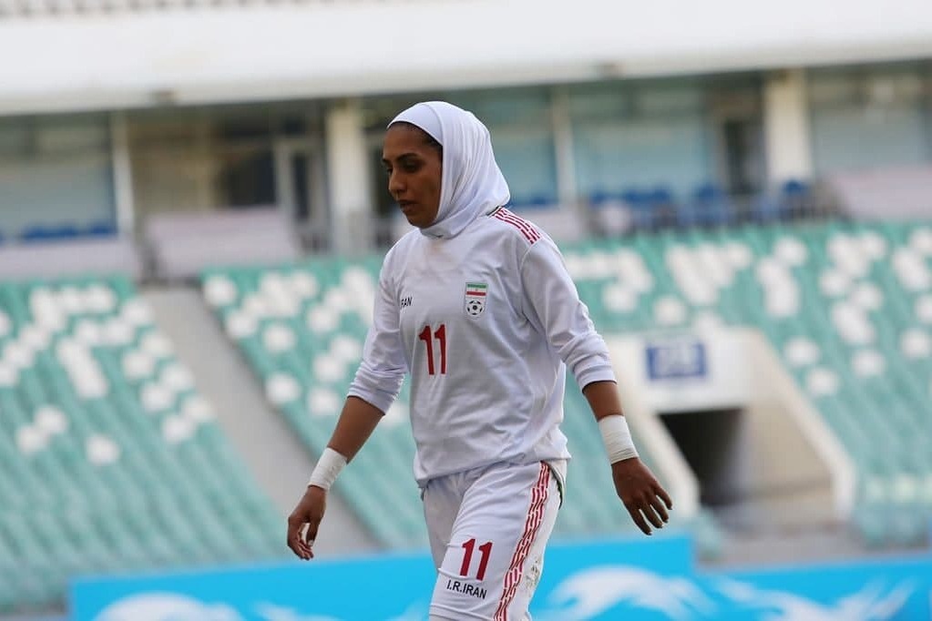 دل نوشته هافبک تیم ملی فوتبال بانوان در قرنطینه برای هم تیمیهایش