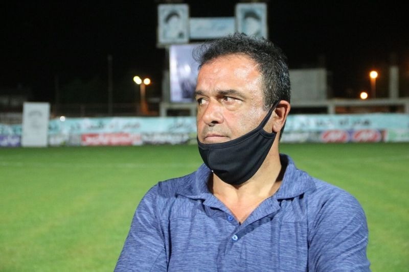 کرمانیمقدم: مگر سپاهان بازیکنان اصلی استقلال و پرسولیس را نگرفت؟/ مشکل را مدیرعامل باید حل کند نه سرمربی
