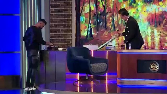 ترساندن ارسلان مطهری در حین انتخاب نوشیدنی