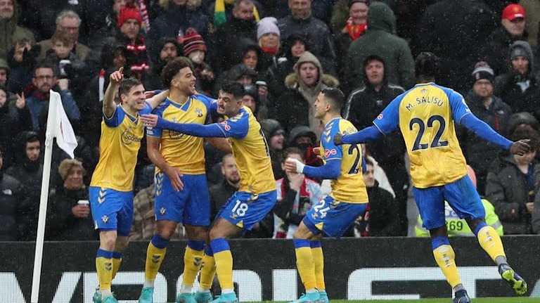 گل اول ساوتهمپتون به منچستریونایتد (آدامز)