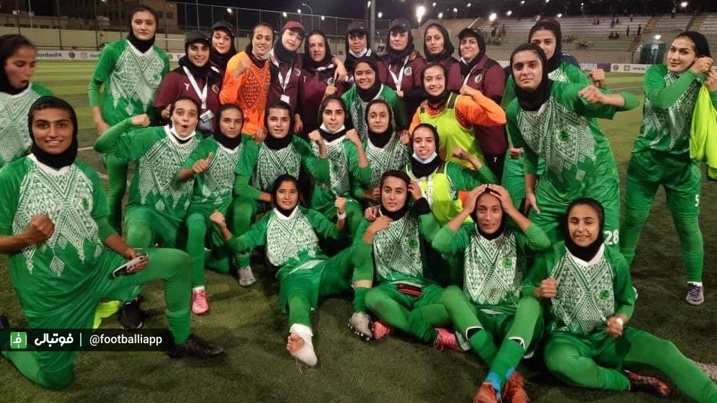 فهمیه ارزانی: علیرغم محدویتها، تاریخسازی میکنیم/ شهرداری سیرجان بهترین تیم ایران