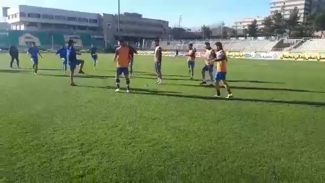 اختصاصی/ گرم کردن بازیکنان پیکان و تراکتور