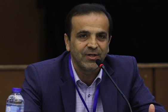 تیشهگران: قهر نکردم/ فقط یک نفر همه را به چالش میکشد