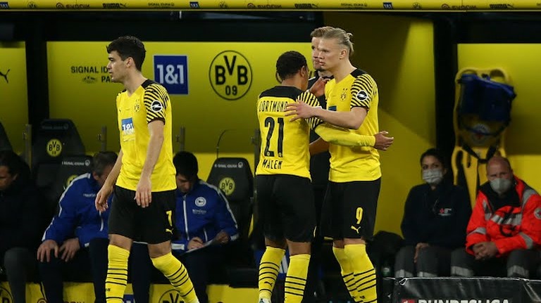 خلاصه بازی دورتموند 1-0 آرمنیا بیلفلد