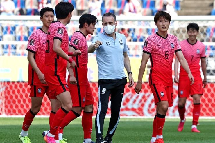 رسانه کرهای: برابر ایران در یک وضعیت ضعیف هستیم