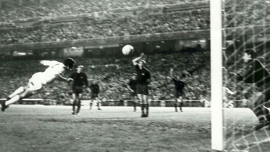 نوستالژی/ 53 سال پیش و گل پیری بازیکن رئال به بارسلونا به بهانه ال کلاسیکو