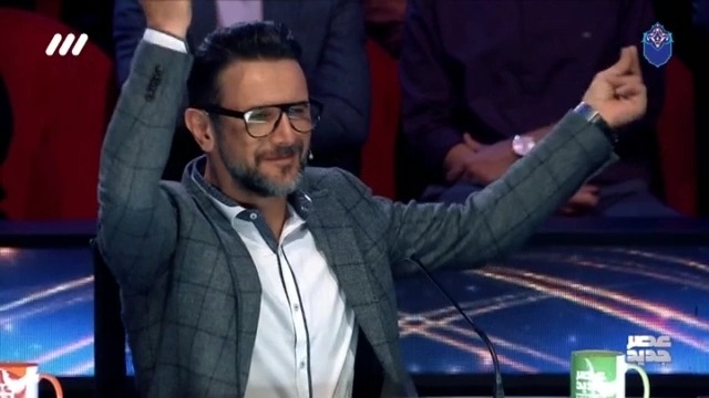 عصر جدید / امین حیایی نحوه تماشای بازی ایران و کره جنوبی برای شخصی که پدرش ایرانی و مادرش اهل کره است را نشان می دهد