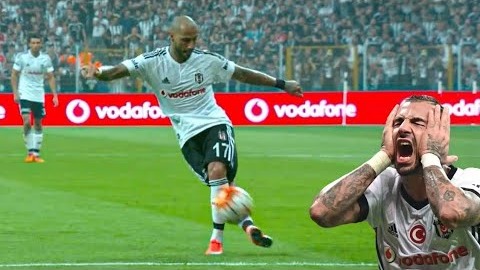 شوت هایی که اگر تبدیل به گل میشد جایزه پوشکاش میگرفتند