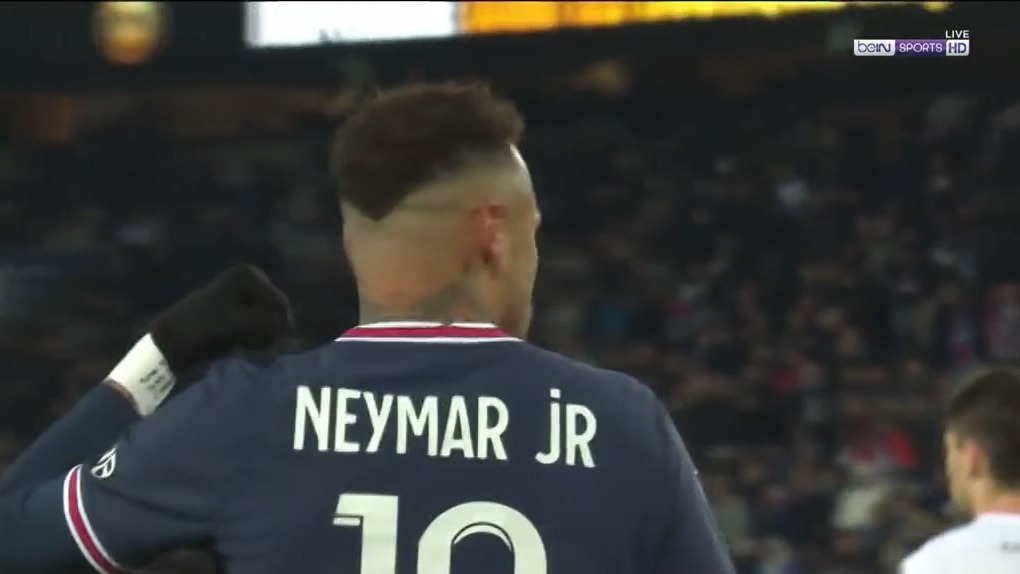 گل اول پاری سن ژرمن به لوریان (نیمار)