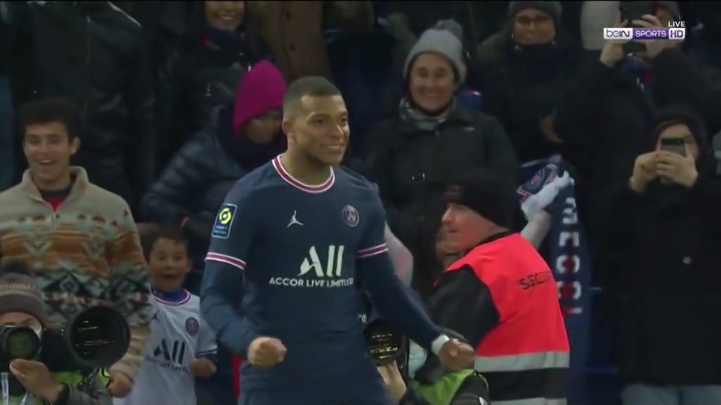 گل دوم پاری سن ژرمن به لوریان (امباپه)