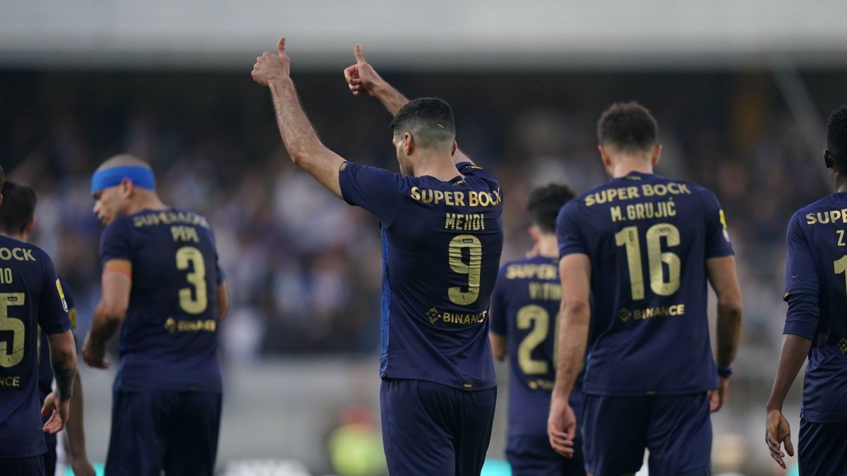 خلاصه بازی ویتوریا گیمارش 0-1 پورتو (گل 3 امتیازی طارمی)