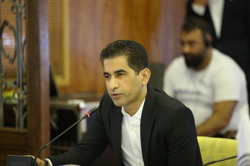کامرانیفر: بابت اتفاقات مشهد عذرخواهی میکنیم/ فیفادیها در قطر بازی میکنیم