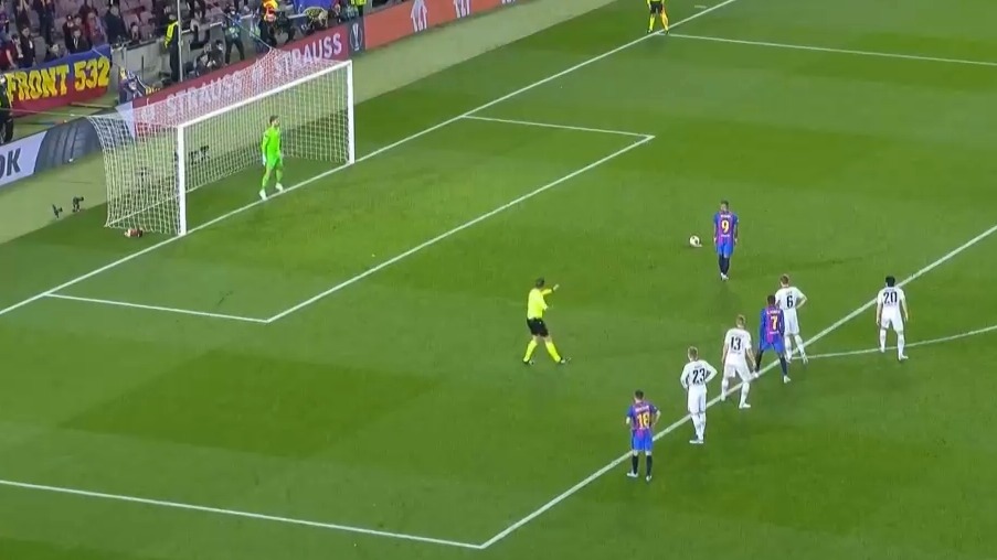 گل دوم بارسلونا به فرانکفورت (دپای)