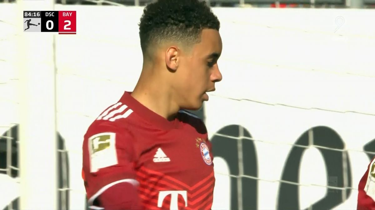 گل سوم بایرن مونیخ به آرمنیا بیلفلد (جمال موسیالا)