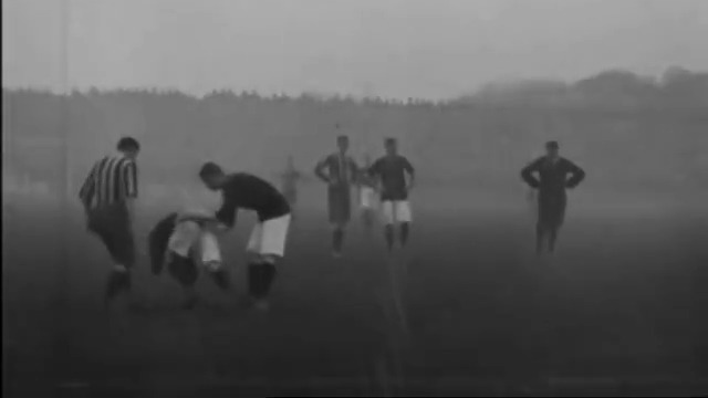 لیورپول و نیوکاسل سال 1901 / تصاویری از یکی از قدیمی ترین مسابقات فوتبال که توسط دوربین های تلویزیونی ضبط شده است