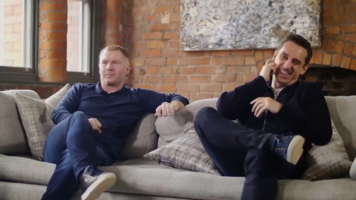 محوطه جریمه با گری نویل (مهمان: پل اسکولز)