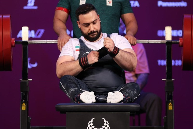 شوک به پارالمپیک ایران با خداحافظی روحالله رستمی از تیم ملی پاراوزنهبرداری