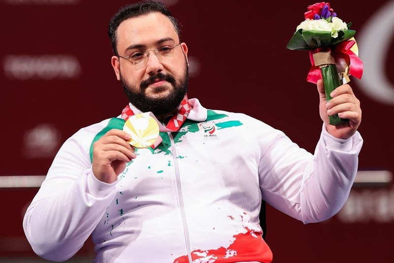 رستمی: خداحافظیام قطعی است/ فقط میخواهند از ما کار بکشند