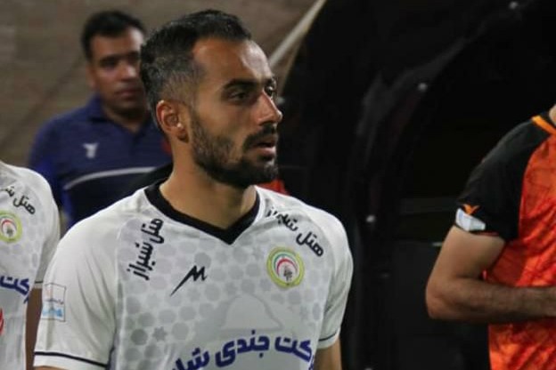 آسیبدیدگی مدافع فجر؛ کتف وکیا از جا در رفت