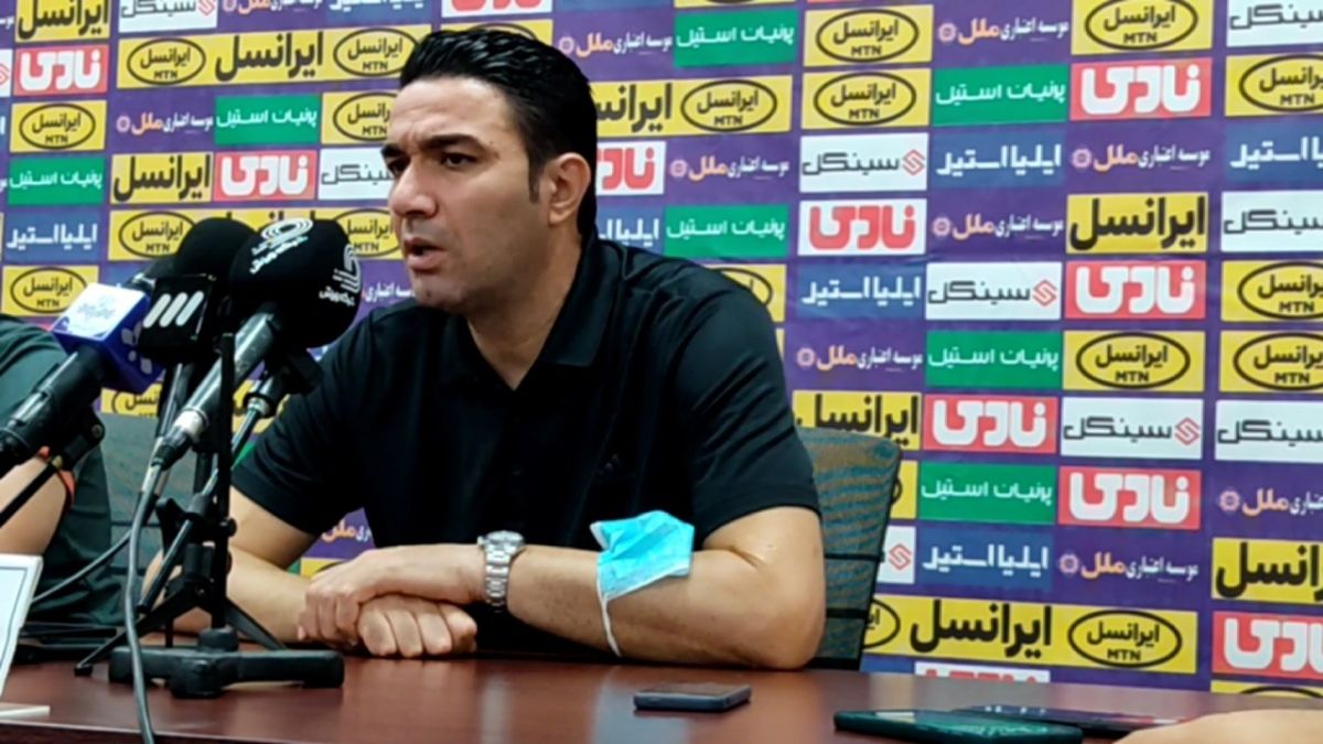 اختصاصی/ کنفرانس خبری دیدار فولاد خوزستان 1-1 گل گهر سیرجان