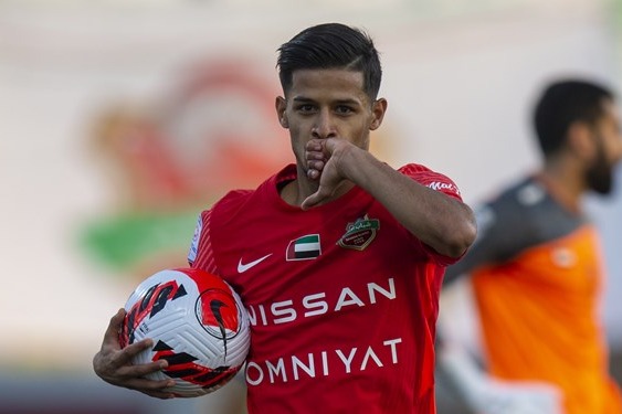 عکس؛ انتقاد از سرمربی الاهلی به خاطر قایدی؛ وقتی مهاجم ایرانی نابود شد