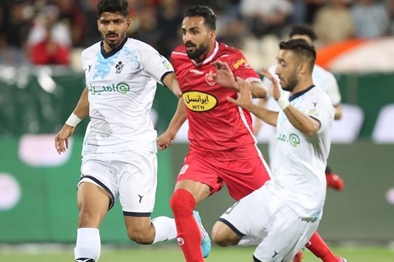 دلیل ناراحتی بازیکنان پرسپولیس پیش از بازی با پیکان چه بود؟