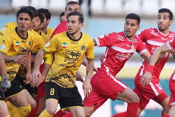 اعتراض سپاهان به بلاتکلیفی بازی با پرسپولیس