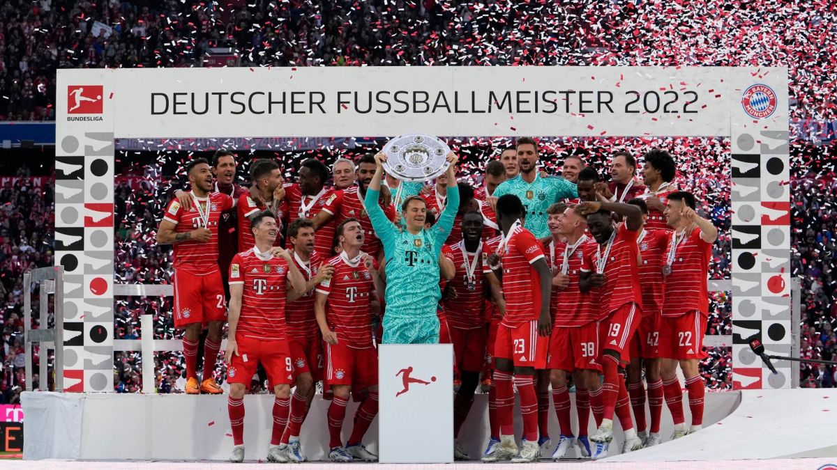 جشن قهرمانی بایرن مونیخ در رقابت های بوندسلیگا 22-2021