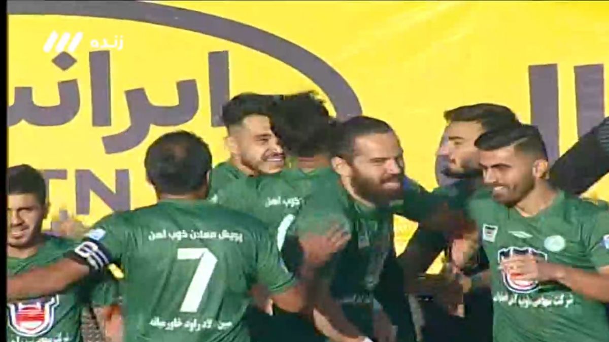 گل اول ذوب آهن به پرسپولیس (باقرپسند)