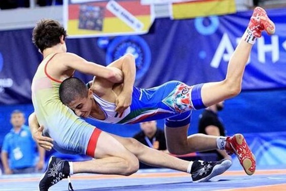 نفرات برتر پنج وزن نخست کشتی آزاد جام عبدالله موحد مشخص شدند