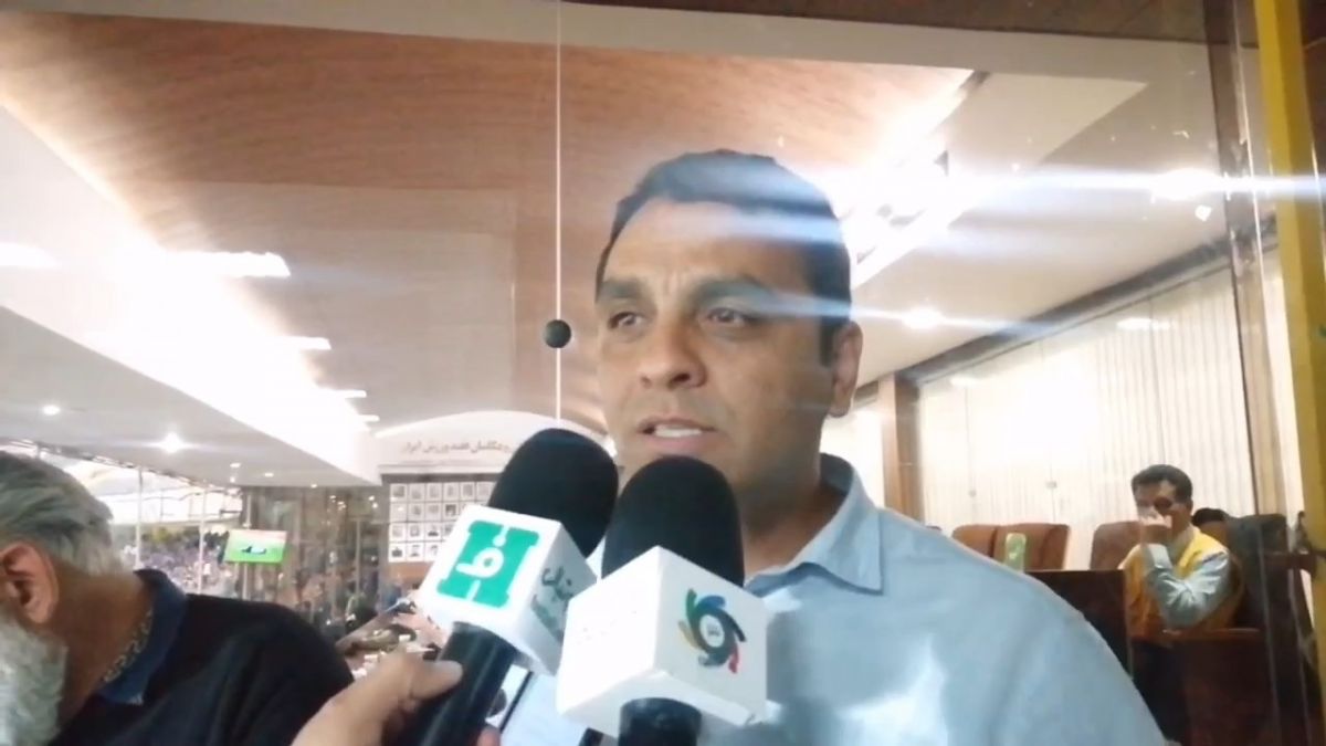 اختصاصی/ صحبتهای مهدی فنونیزاده، فرد ملکیان و سعید فتاحی درباره شلوغی جایگاه ویژه ورزشگاه آزادی