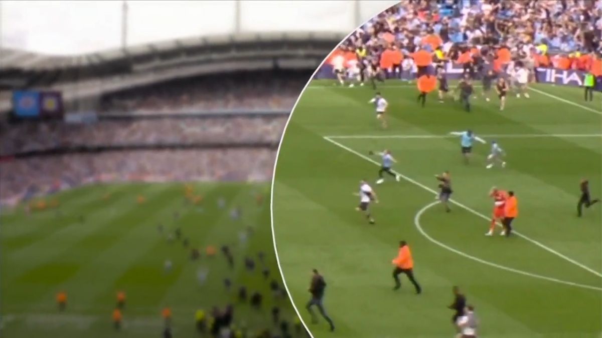 حمله هواداران منچسترسیتی به دروازه بان استون ویلا پس از سوت پایان بازی