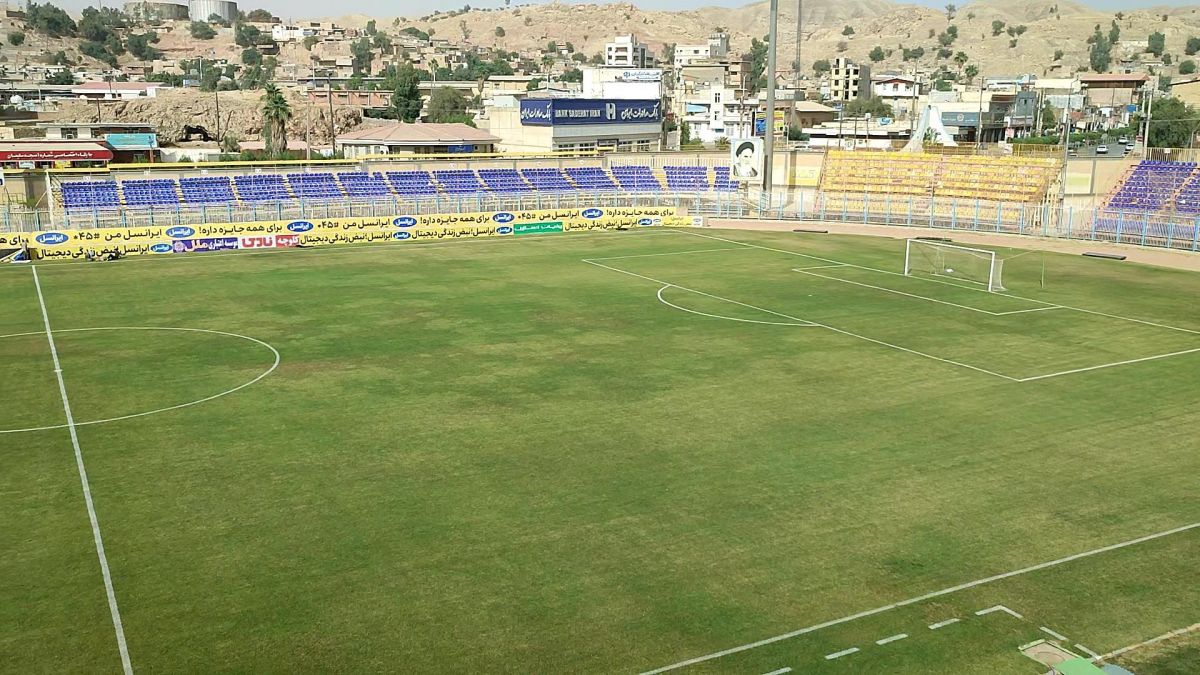 اختصاصی/ ورزشگاه شهید بهنام محمدی پیش از بازی صنعت نفت آبادان - نفت مسجدسلیمان