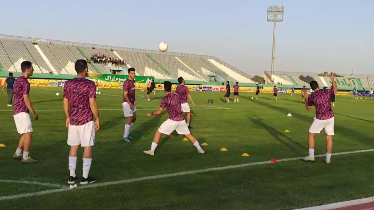 اختصاصی/ گرم کردن بازیکنان آلومینیوم و پیکان پیش از بازی