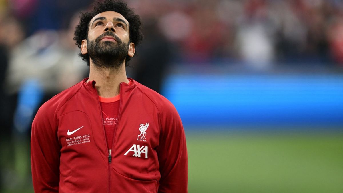 ورود دو تیم لیورپول و رئال مادرید به زمین برای شروع دیدار فینال