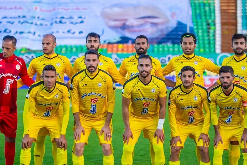 درخواست فجرسپاسی: با پرسپولیس در آزادی بازی کنیم