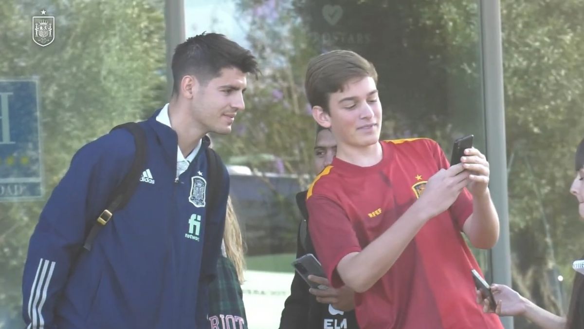 سفر بازیکنان اسپانیا به پراگ برای تقابل با جمهوری چک