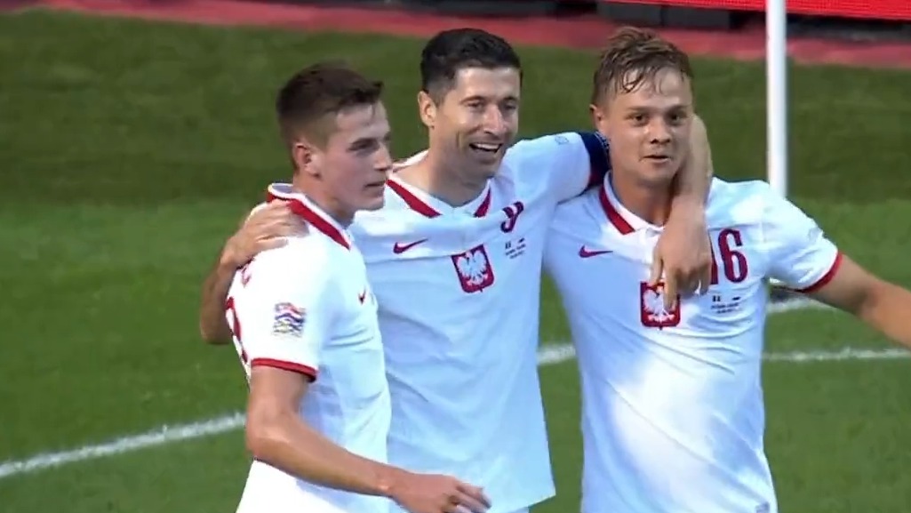 گل اول لهستان به بلژیک (لواندوفسکی)