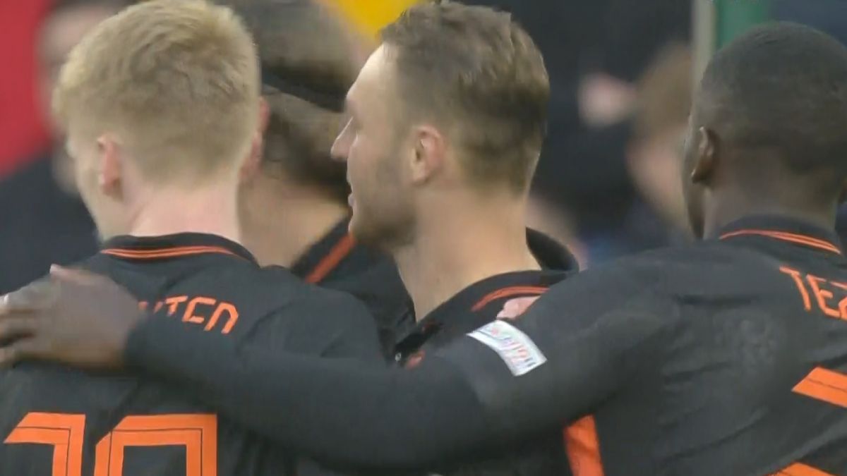 گل اول هلند به ولز (کوپمینرس)