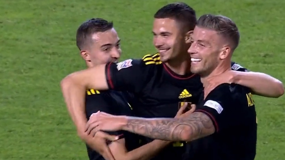 گل پنجم بلژیک به لهستان (تروسارد)