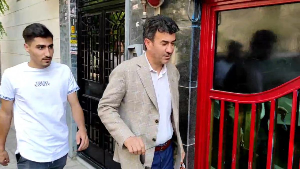 اختصاصی/ حضور محمد مهدی احمدی بازیکن نفت مسجد سلیمان در محل باشگاه پرسپولیس