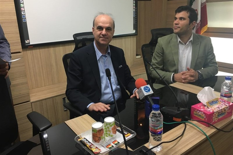 رئیس کمیته داوران فوتسال فیفا: ایرانیها باید به داوران بینالمللیشان افتخار کنند