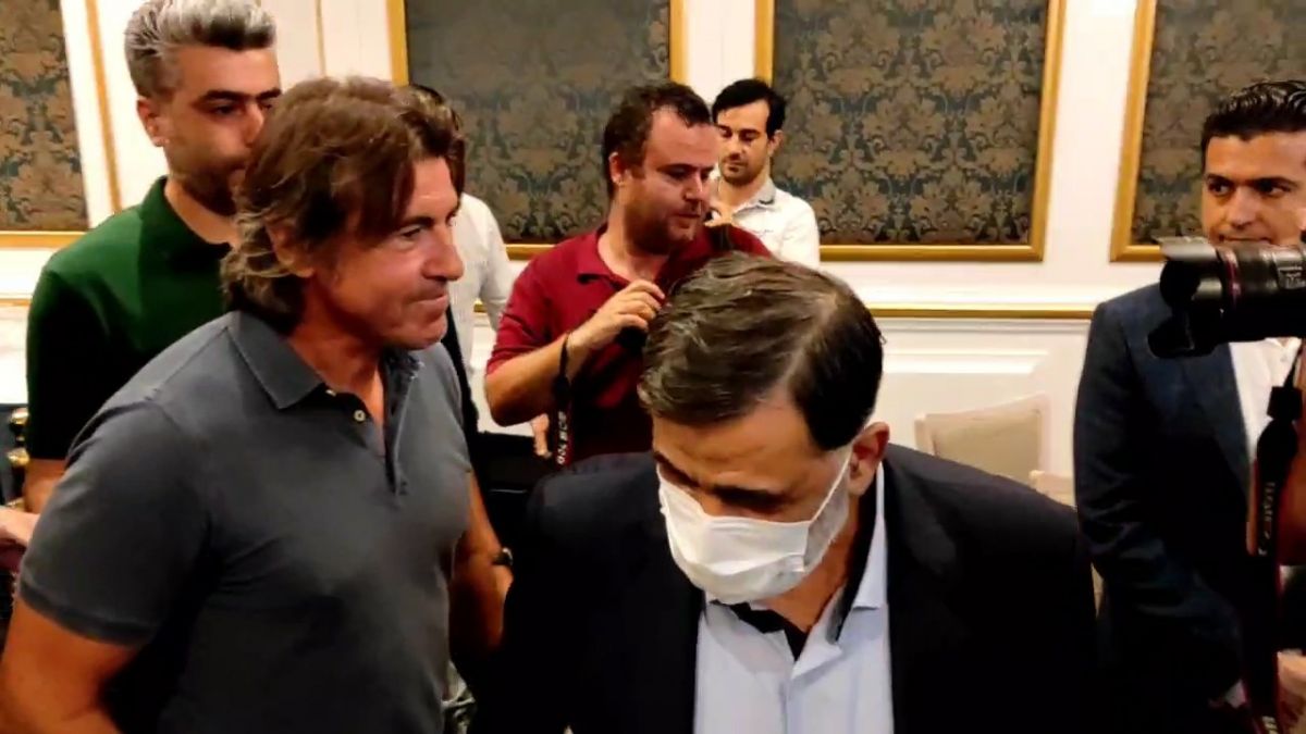 اختصاصی/ ورود آجورلو و ریکاردو ساپینتو به محل مراسم معارفه سرمربی جدید استقلال