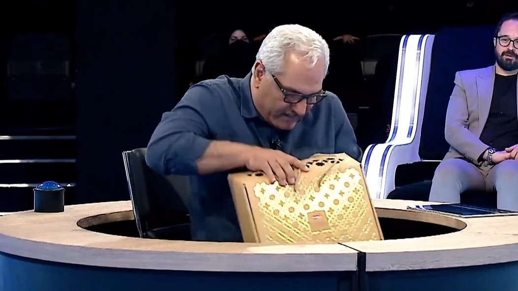 دورهمی / زیرمیزی علیرضا نیکبخت به مهران مدیری