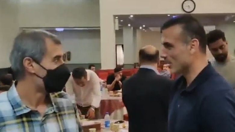 اختصاصی/ حضور مایلی کهن و پیوس در ورزشگاه غدیر در حاشیه بازی نمادین فوتسال با شعار نه به اعتیاد