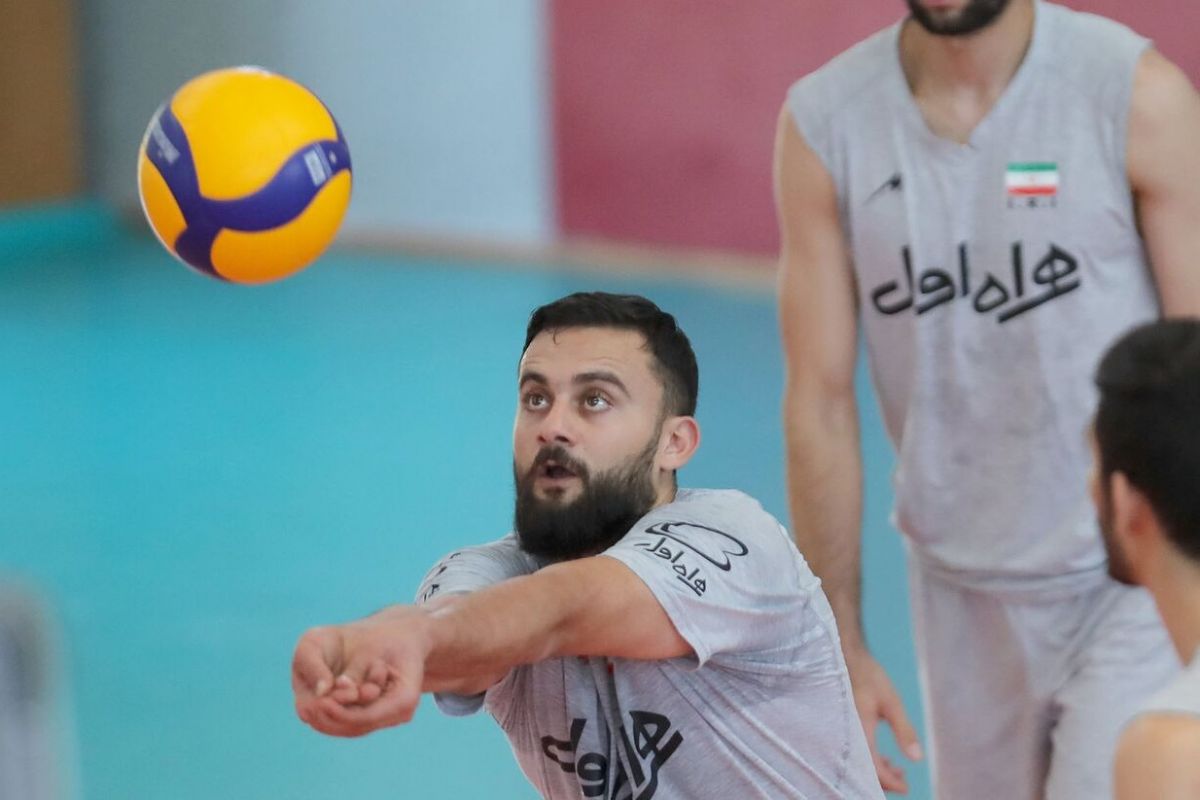 حضرتپور: با تمام قدرت برابر لهستان بازی میکنیم